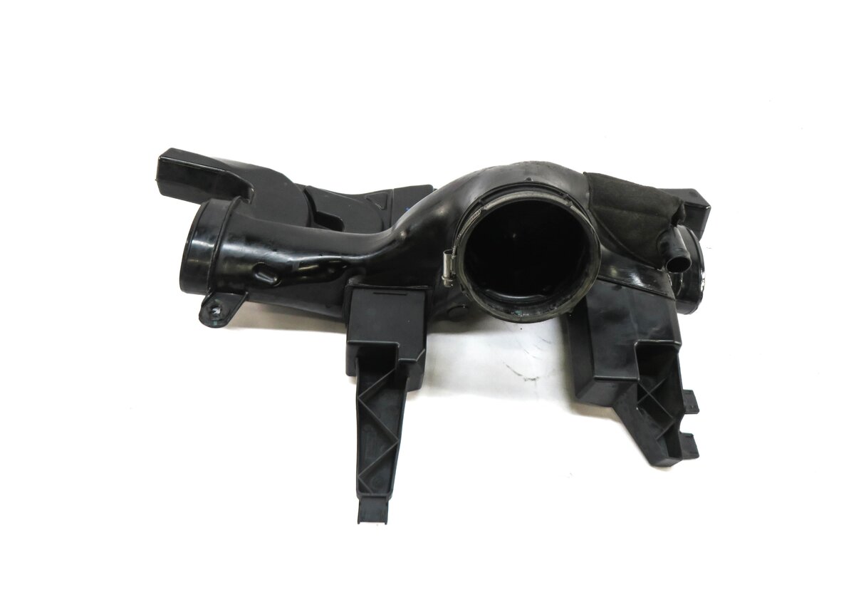 Thumbnail 2: 2014 RANGE ROVER (L405) 5.0L SUPERCHARGED ENGINE AIR INTAKE RESONATOR DAMPER BOX