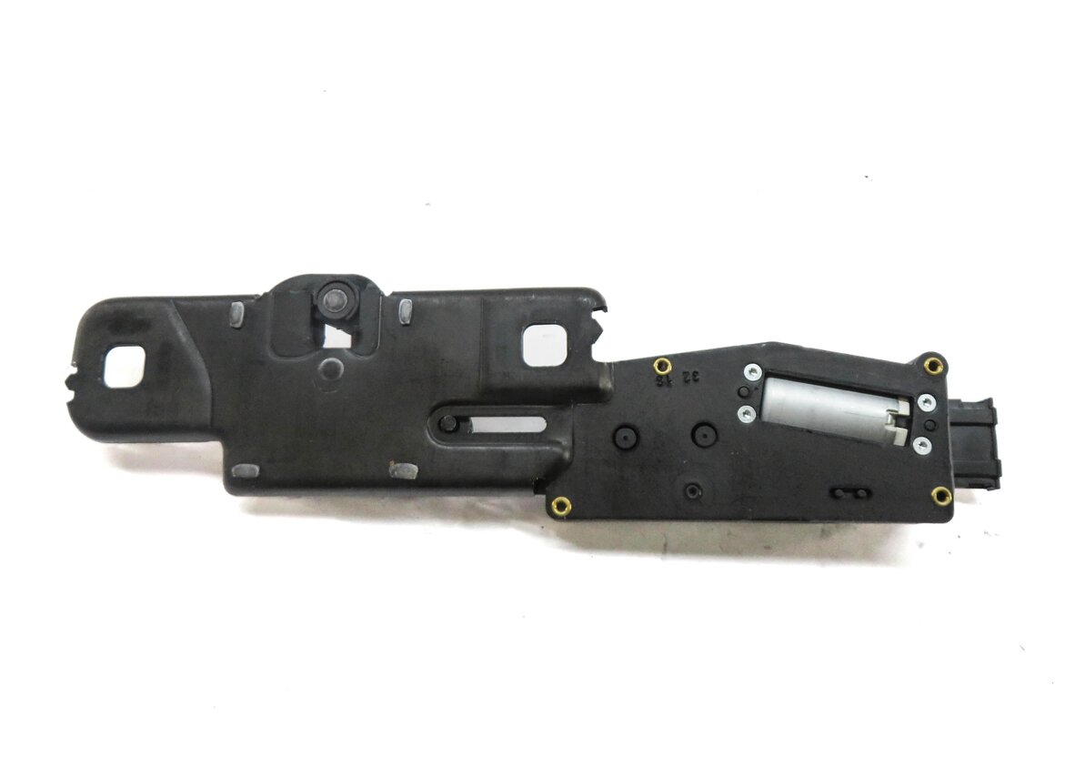 Thumbnail 4: 2013 AUDI Q5 (B8 8R) REAR TRUNK LOCK LATCH ACTUATOR STRIKER PLATE