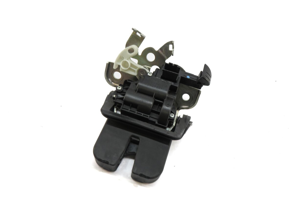 2013 AUDI Q5 (B8 8R) REAR TRUNK LOCK LATCH ACTUATOR