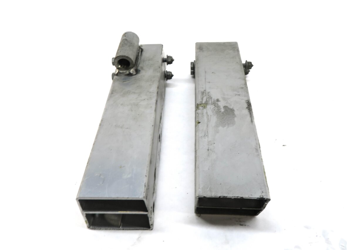 Thumbnail 2: 2009-2017 AUDI Q5 SQ5 (B8 8R) REAR LEFT & RIGHT BUMPER REINFORCEMENT BRACKET SET