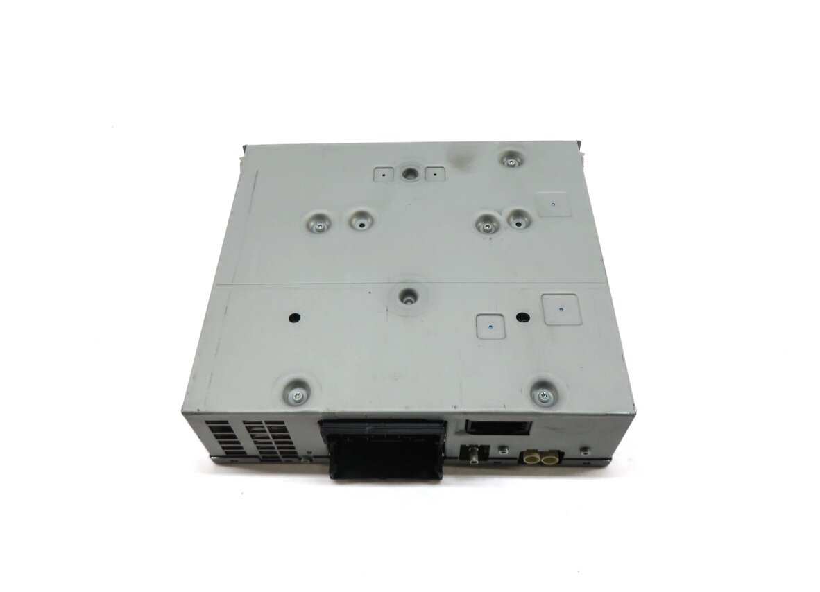 Thumbnail 4: 2013 AUDI Q5 (B8 8R) AM/FM RADIO STEREO RECEIVER CONTROL MODULE