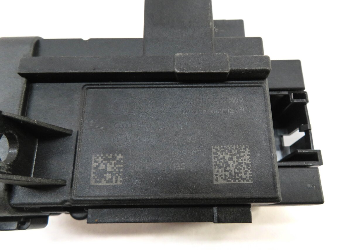 Thumbnail 13: 2013 AUDI Q5 (B8 8R) 2.0L CPMA TURBO ENGINE ECM BCM IMMOBILIZER MODULE KEY SET