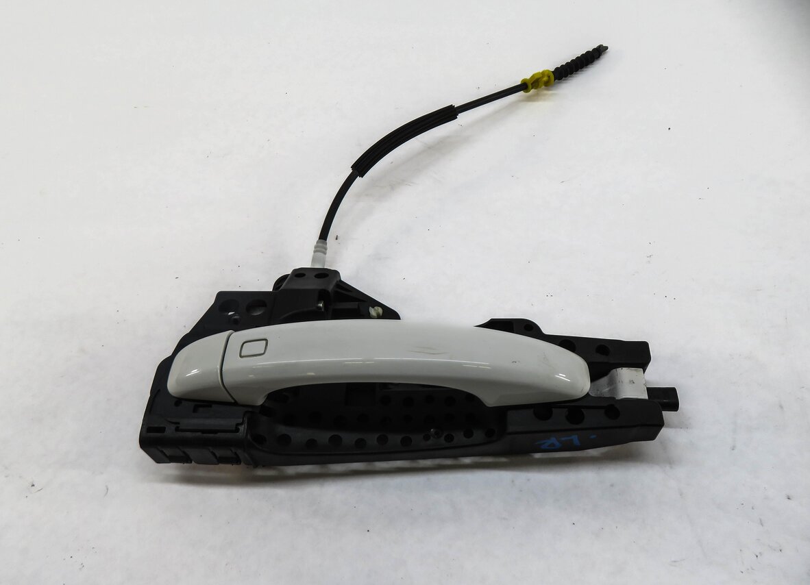 Thumbnail 2: 09-17 AUDI A4 S4 Q5 ALLROAD (B8 8K 8R) LEFT REAR KEYLESS DOOR HANDLE (WHITE)