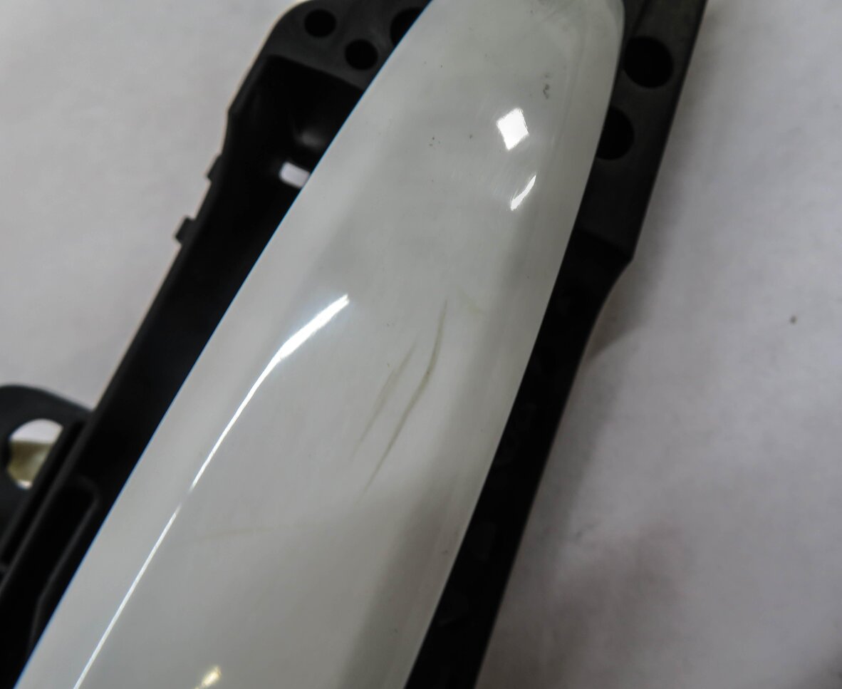Thumbnail 6: 09-17 AUDI A4 S4 Q5 ALLROAD (B8 8K 8R) LEFT REAR KEYLESS DOOR HANDLE (WHITE)