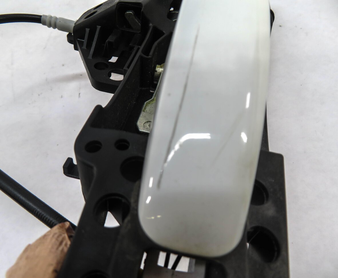 Thumbnail 6: 2009-2017 AUDI A4 S4 Q5 (B8 8K 8R) RIGHT REAR KEYLESS DOOR HANDLE (IBIS WHITE)