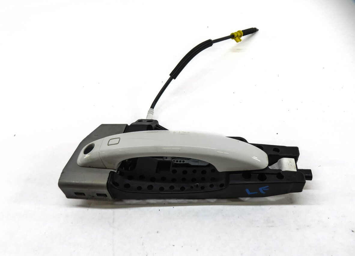 Thumbnail 2: 09-17 AUDI A4 S4 Q5 ALLROAD (B8 8K 8R) LEFT FRONT KEYLESS DOOR HANDLE (WHITE)