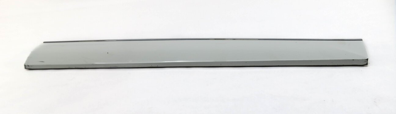 Thumbnail 2: 2013 AUDI Q5 (B8 8R) RIGHT FRONT PASSENGER DOOR MOULDING RUNNER TRIM (WHITE)
