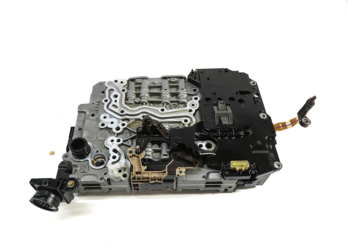 Thumbnail 2: 2013-2017 AUDI Q5 (B8 8R) AWD - 2.0L 8spd A/T TRANSMISSION VALVE BODY (NTB)