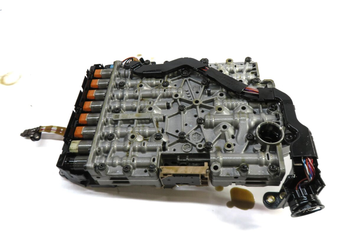 Thumbnail 5: 2013-2017 AUDI Q5 (B8 8R) AWD - 2.0L 8spd A/T TRANSMISSION VALVE BODY (NTB)