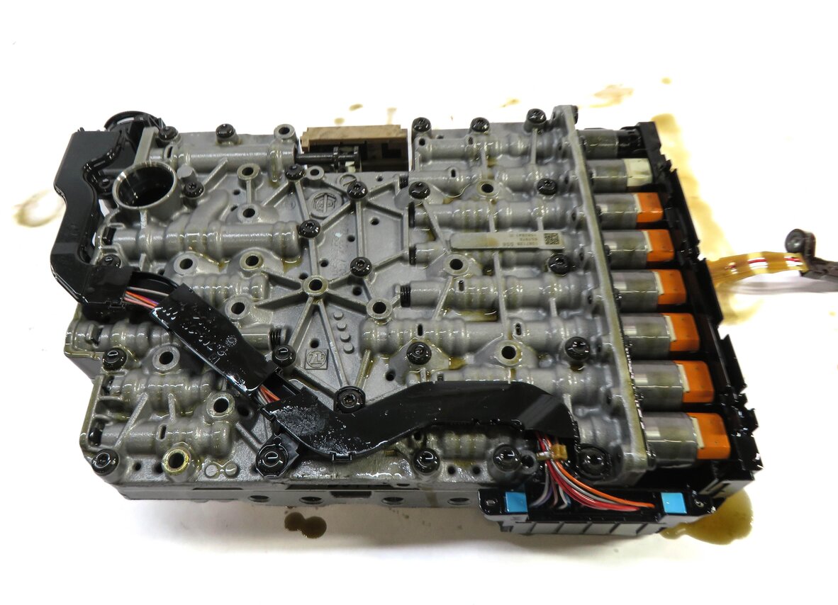Thumbnail 6: 2013-2017 AUDI Q5 (B8 8R) AWD - 2.0L 8spd A/T TRANSMISSION VALVE BODY (NTB)