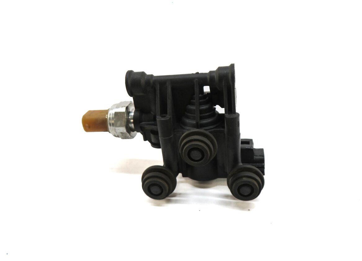 Thumbnail 2: 2008 RANGE ROVER SPORT (L320) AIR SUSPENSION TRANSFER RELIEF VALVE RVH000046