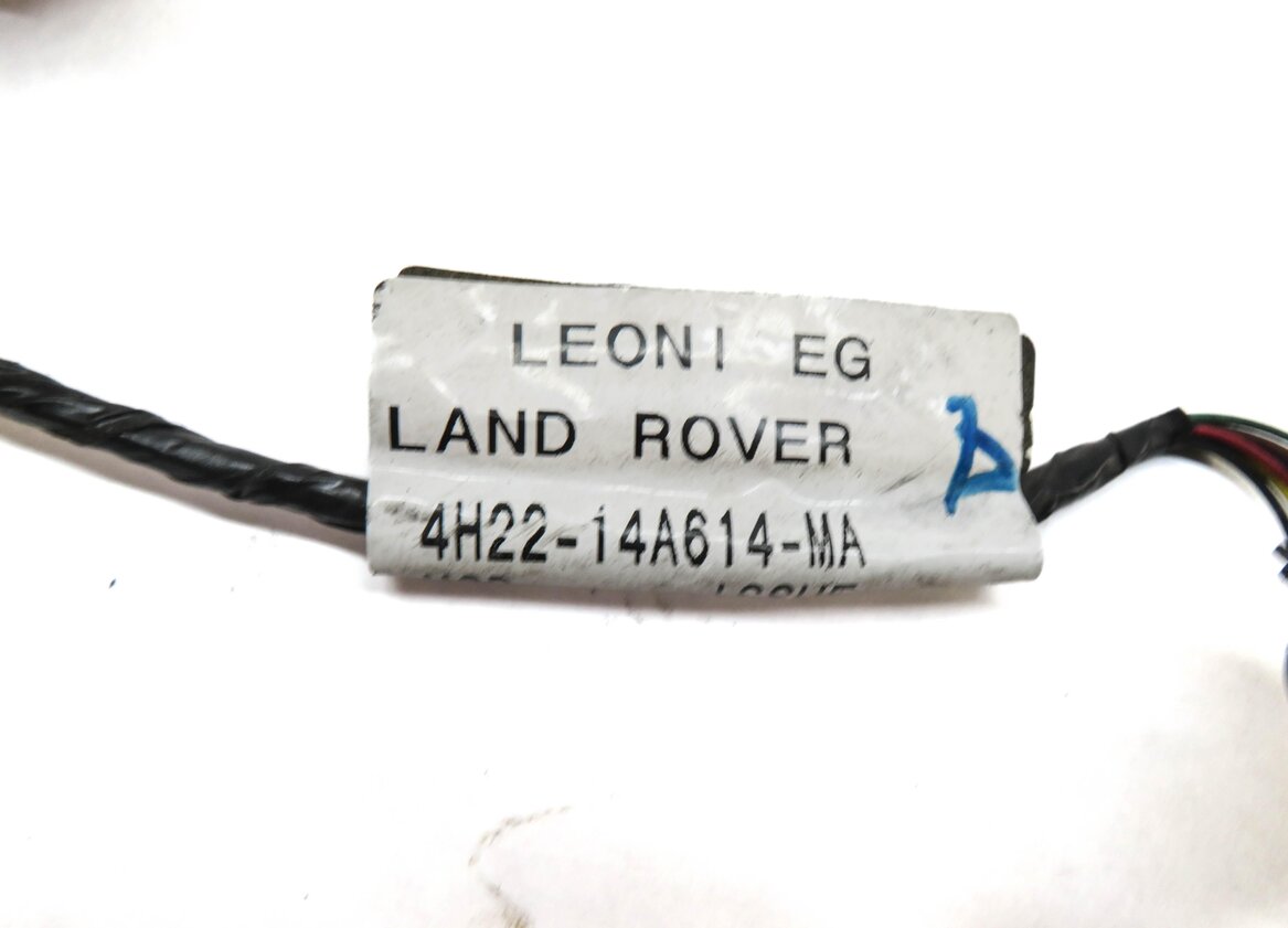 Thumbnail 3: 2008 RANGE ROVER SPORT L320 REAR PARK ASSIST PDC SENSOR SET/4 w/ HARNESS (BLACK)