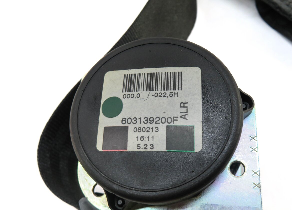 Thumbnail 5: 2008 RANGE ROVER SPORT (L320) REAR CENTER 2ND ROW SEATBELT RETRACTOR (BLACK)