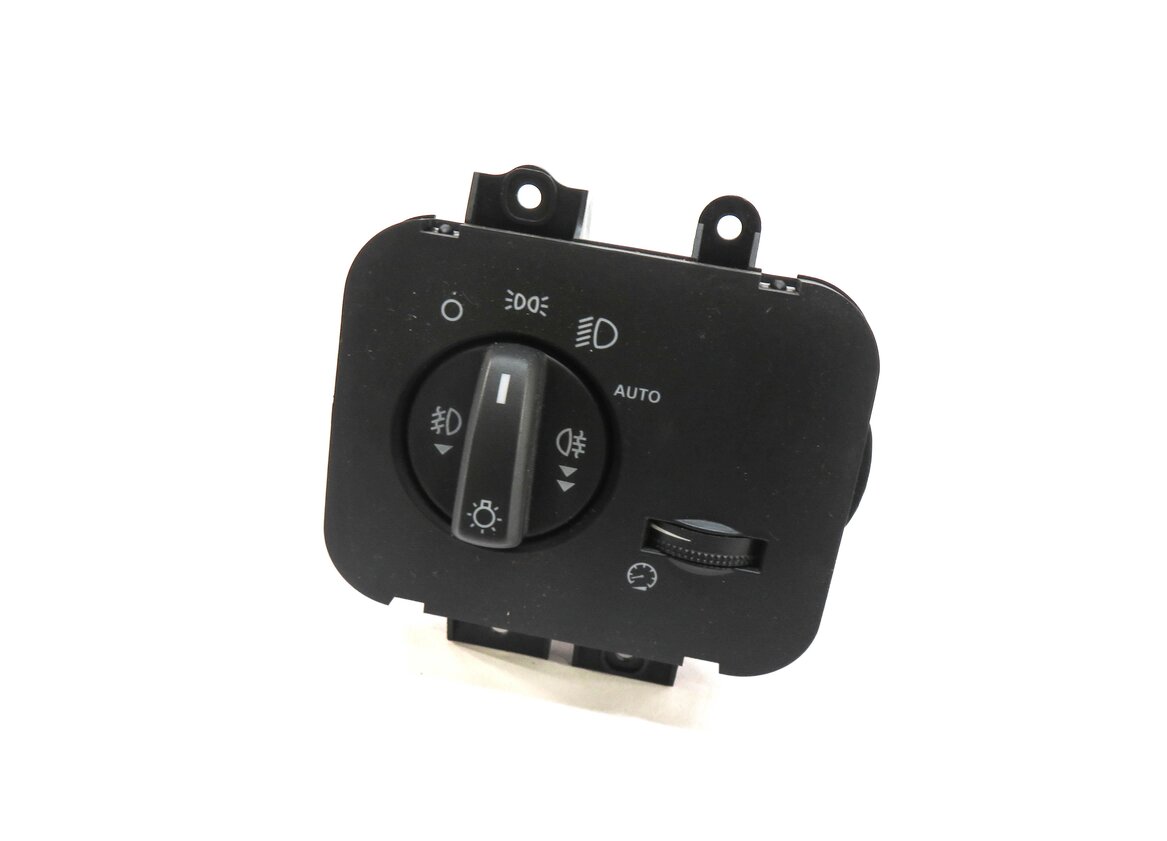Thumbnail 1: 2005-2009 LAND ROVER LR3 / RANGE ROVER SPORT (L320) HEADLIGHT SWITCH