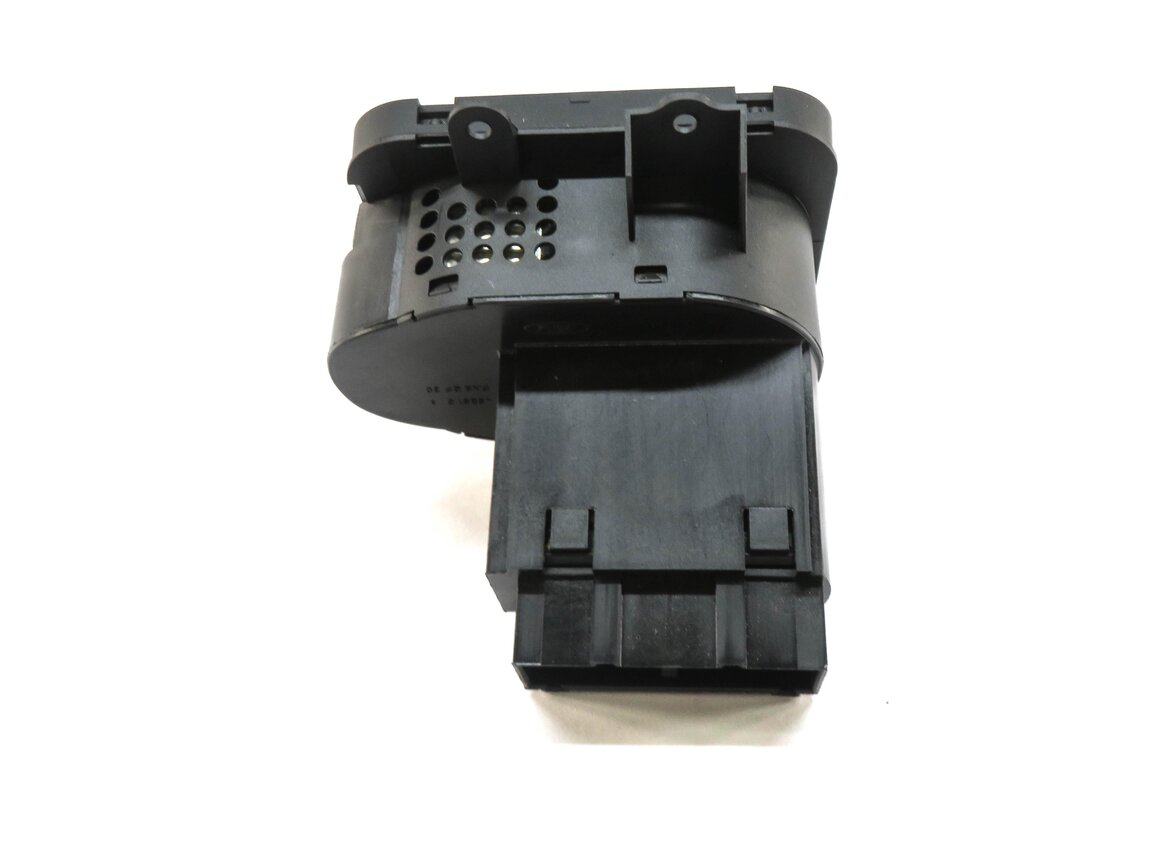 Thumbnail 3: 2005-2009 LAND ROVER LR3 / RANGE ROVER SPORT (L320) HEADLIGHT SWITCH