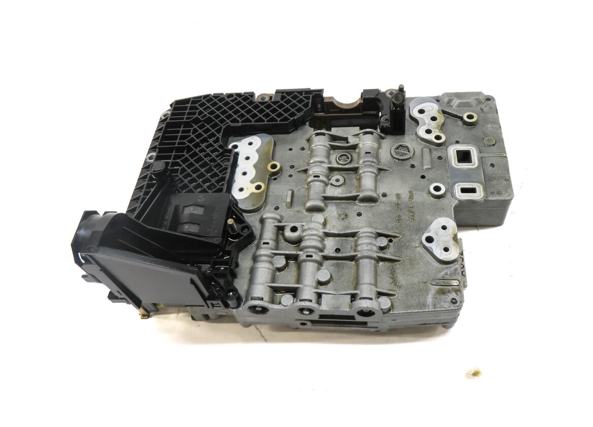 Thumbnail 2: 2006-2009 RANGE ROVER SPORT (L320 L322) 4.2L 6HP-26 A/T TRANSMISSION VALVE BODY