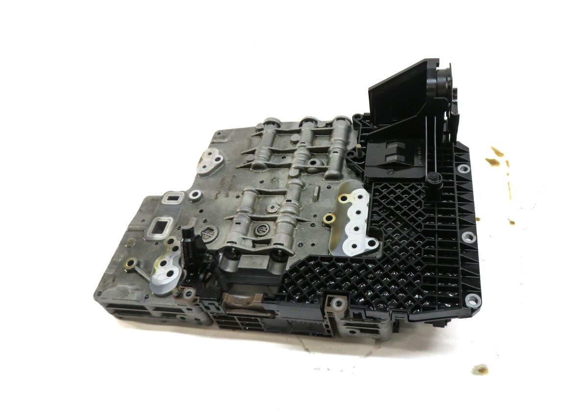 Thumbnail 3: 2006-2009 RANGE ROVER SPORT (L320 L322) 4.2L 6HP-26 A/T TRANSMISSION VALVE BODY