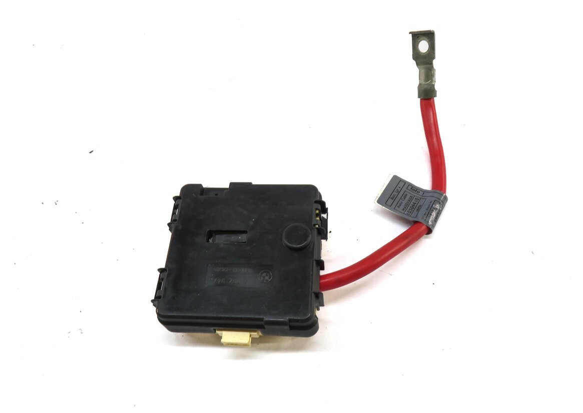 Thumbnail 3: 2006 BMW Z4 (E85) POSITIVE BATTERY POWER JUNCTION BOX