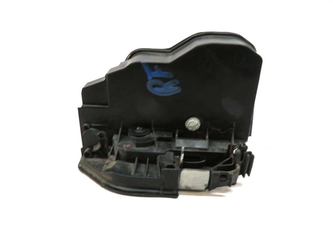 Thumbnail 2: 06-18 E87 F22 E90 F01 E60 F10 F06 F12 F13 E65 F04 E70 E71 RIGHT FRONT DOOR LATCH