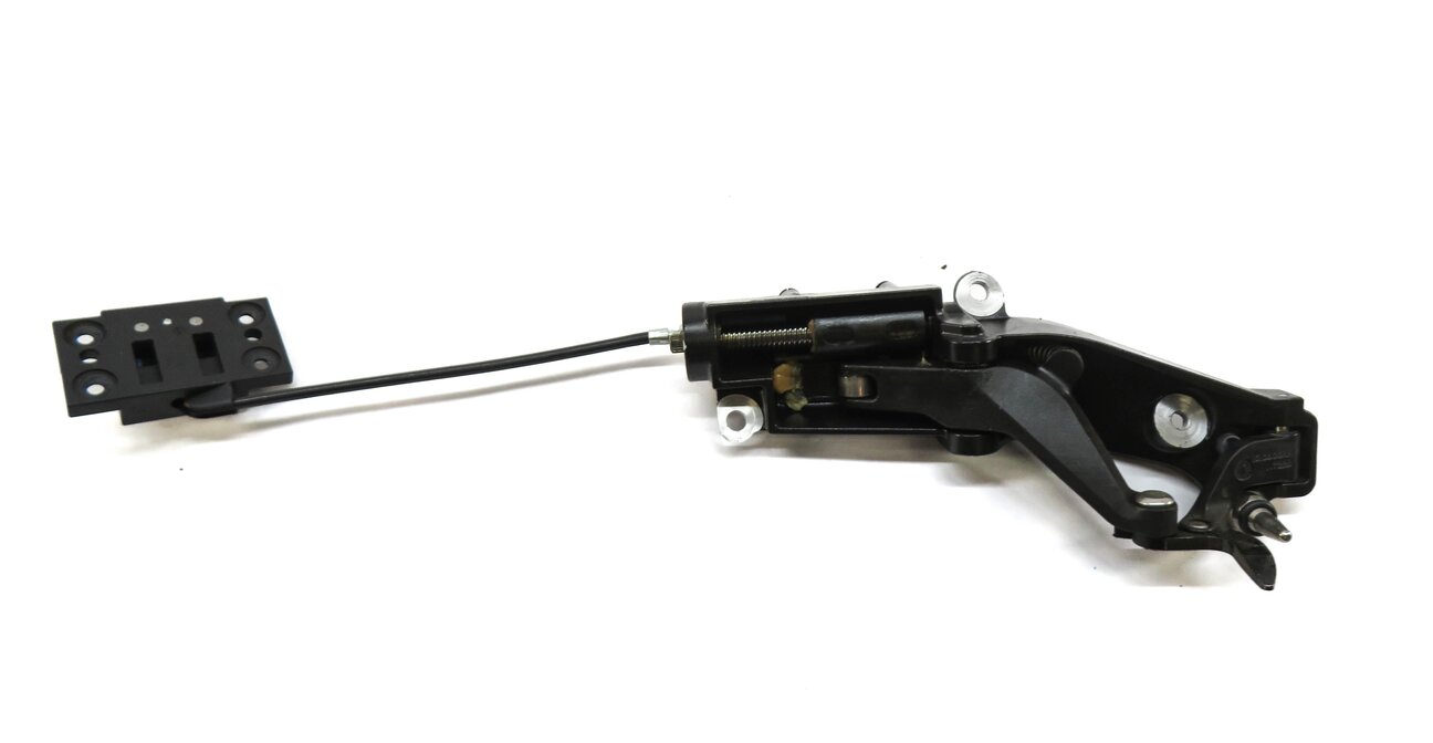 Thumbnail 3: 2006 BMW Z4 (E85) FRONT LEFT & RIGHT CONVERTIBLE TOP LATCH SET-2