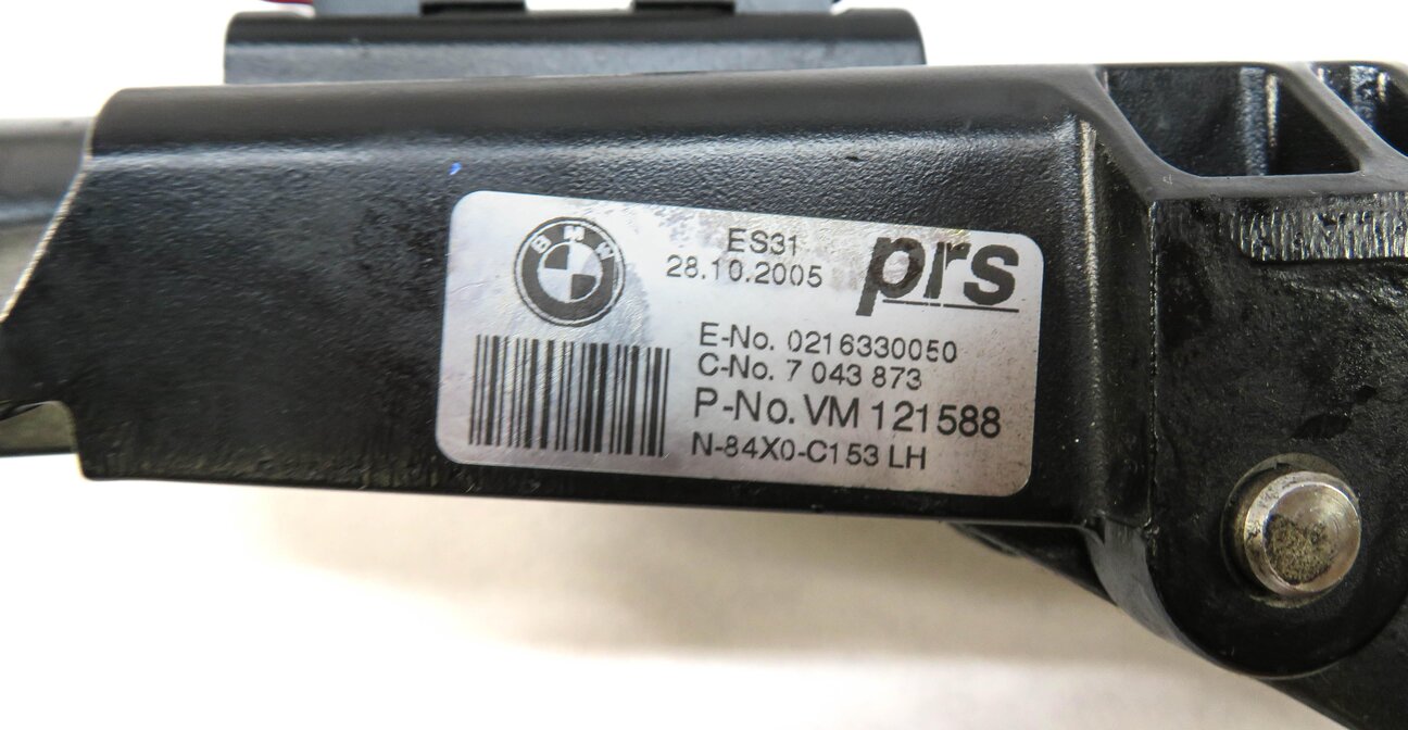 Thumbnail 8: 2006 BMW Z4 (E85) FRONT LEFT & RIGHT CONVERTIBLE TOP LATCH SET-2