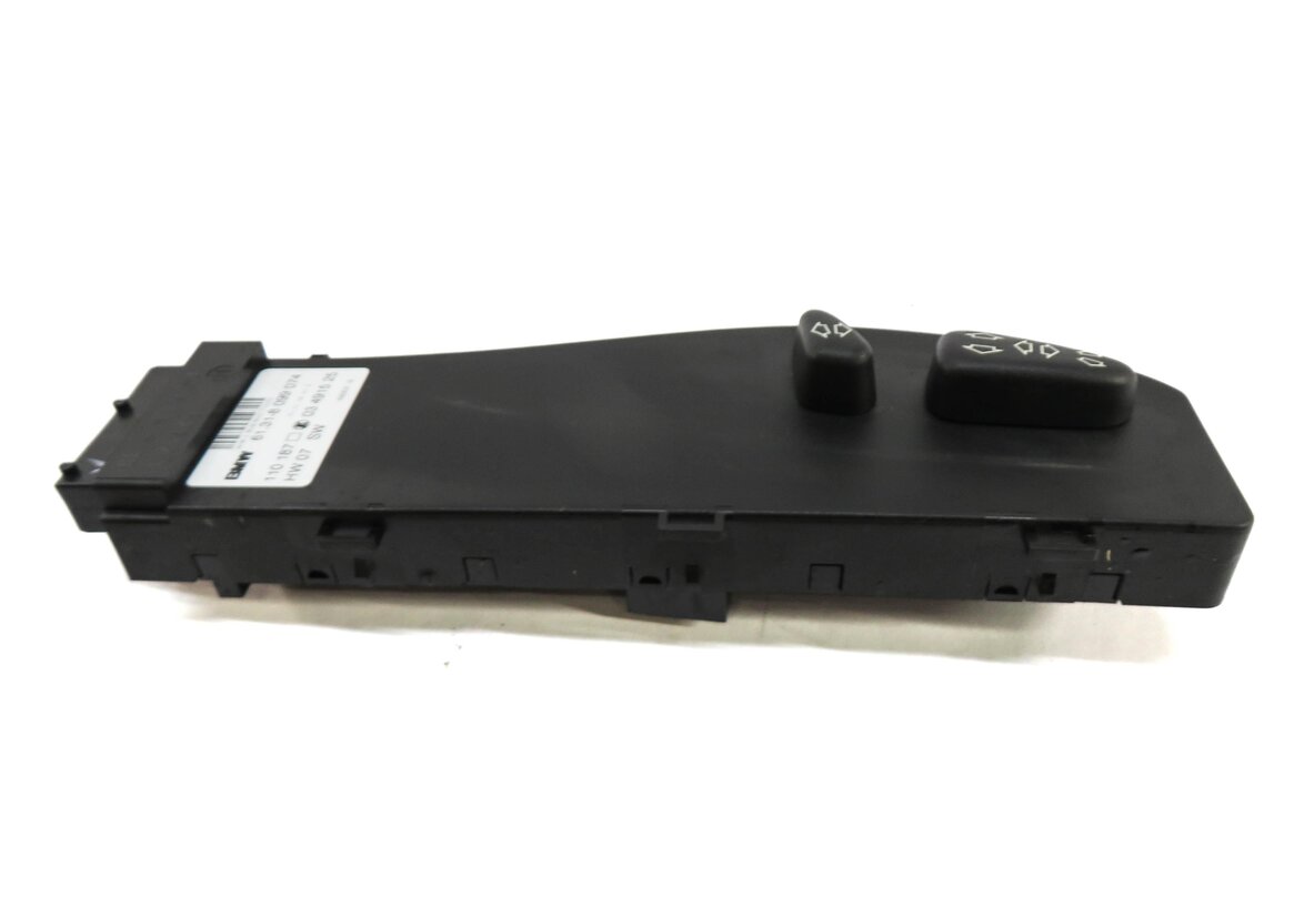 Thumbnail 3: 2004 BMW Z4 (E85) RIGHT FRONT PASSENGER SEAT ADJUSTMENT ADJUST SWITCH BUTTON