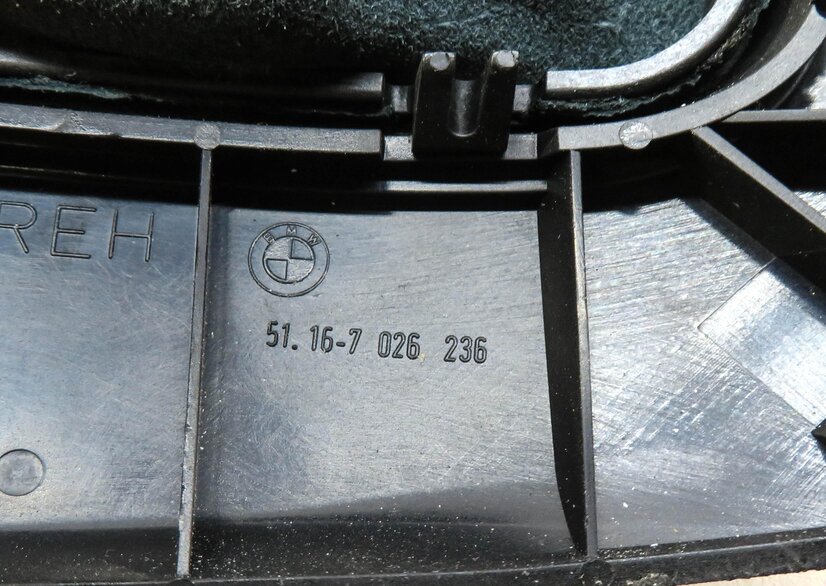 Thumbnail 10: 2006 BMW Z4 (E85) TRANSMISSION GEAR SHIFTER SHIFT BOX w/ INDICATOR TRIM