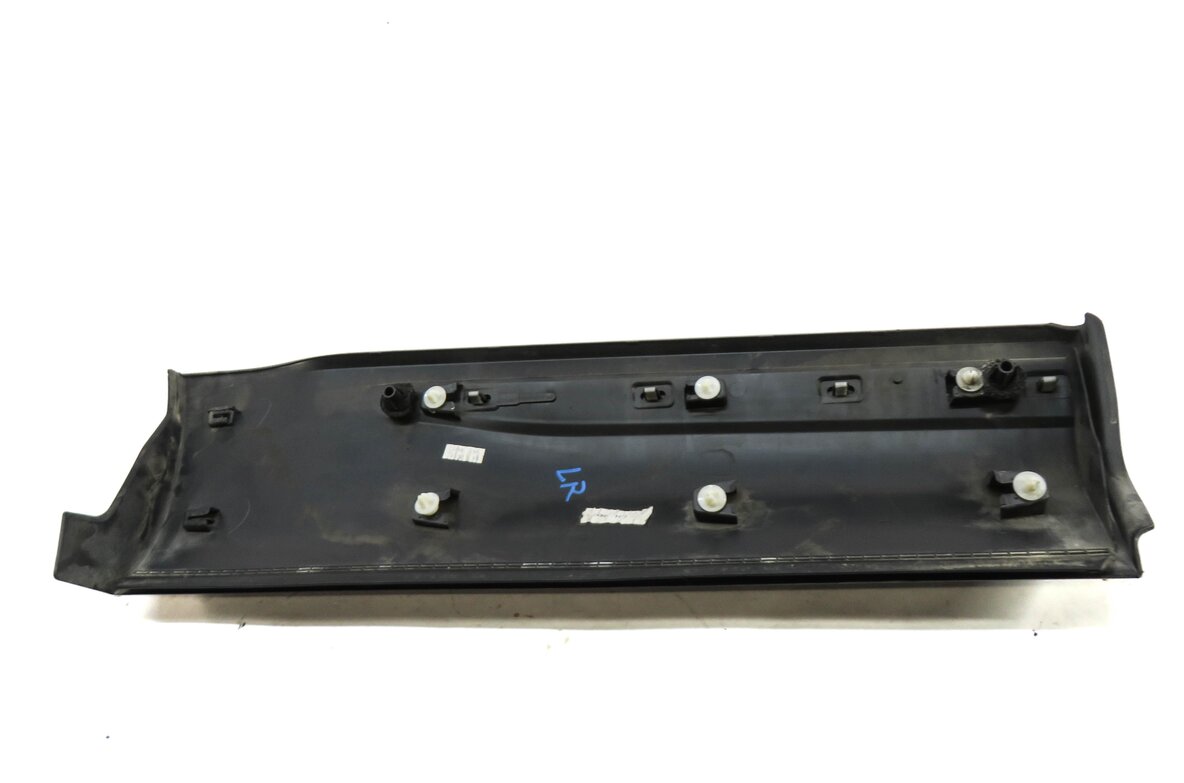 Thumbnail 5: 2015 RANGE ROVER EVOQUE (L538) LEFT REAR DOOR MOULDING RUNNER TRIM (BLACK)