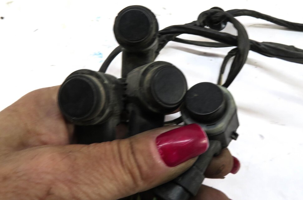 Thumbnail 4: 2015 RANGE ROVER EVOQUE (L538) REAR PDC PARK SENSOR SET w/ HARNESS (BLACK)