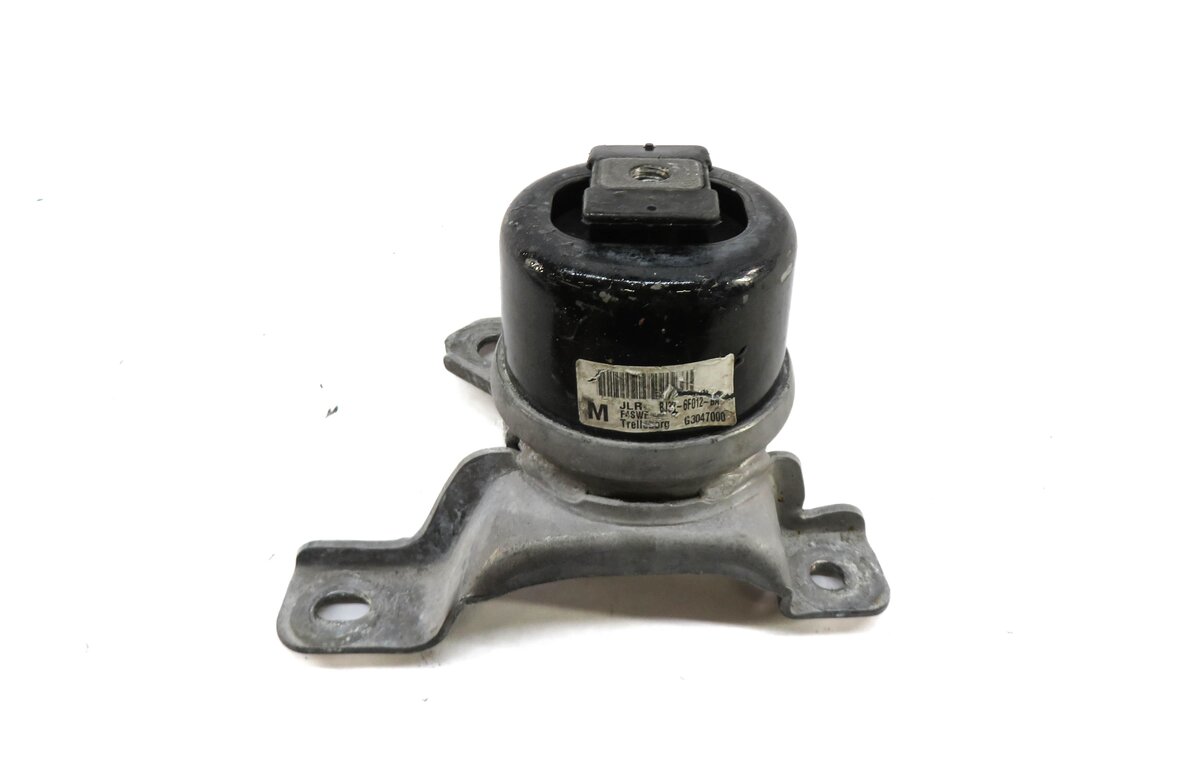 Thumbnail 2: 2015 RANGE ROVER EVOQUE (L538) 2.0L TURBO ENGINE RIGHT MOTOR MOUNT BRACKET