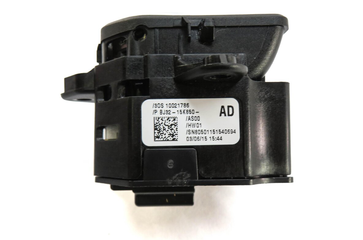 Thumbnail 5: 2015 RANGE ROVER EVOQUE (L538) ELECTRONIC EMERGENCY PARKING BRAKE SWITCH BUTTON