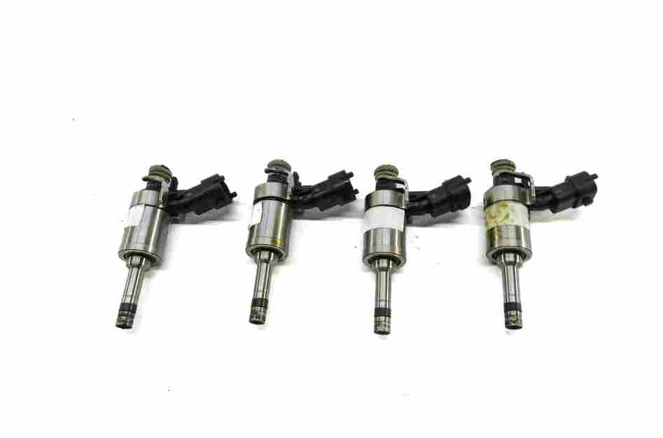 Thumbnail 3: 12-17 LR2 DISCOVERY SPORT RANGE ROVER EVOQUE (L538 L550) 2.0L FUEL INJECTOR SET