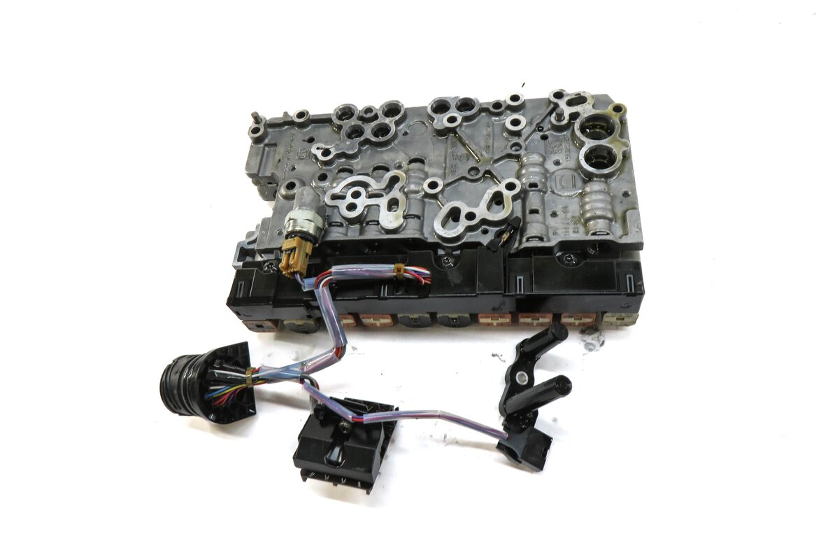 Thumbnail 2: 2014-2015 RANGE ROVER EVOQUE (L538) 9HP-48 AUTOMATIC TRANSMISSION VALVE BODY