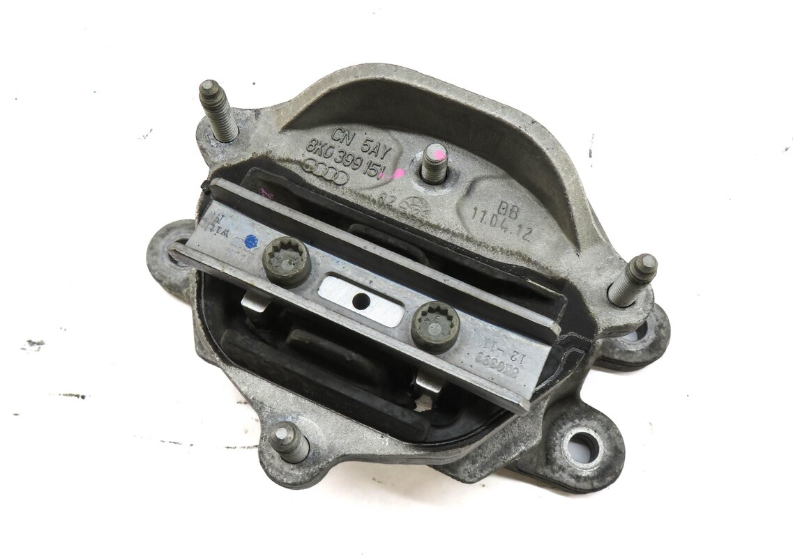 Thumbnail 1: 2013 AUDI S4 (B8 8K) 3.0L CGXC SUPERCHARGED ENGINE TRANSMISSION MOUNT BRACKET