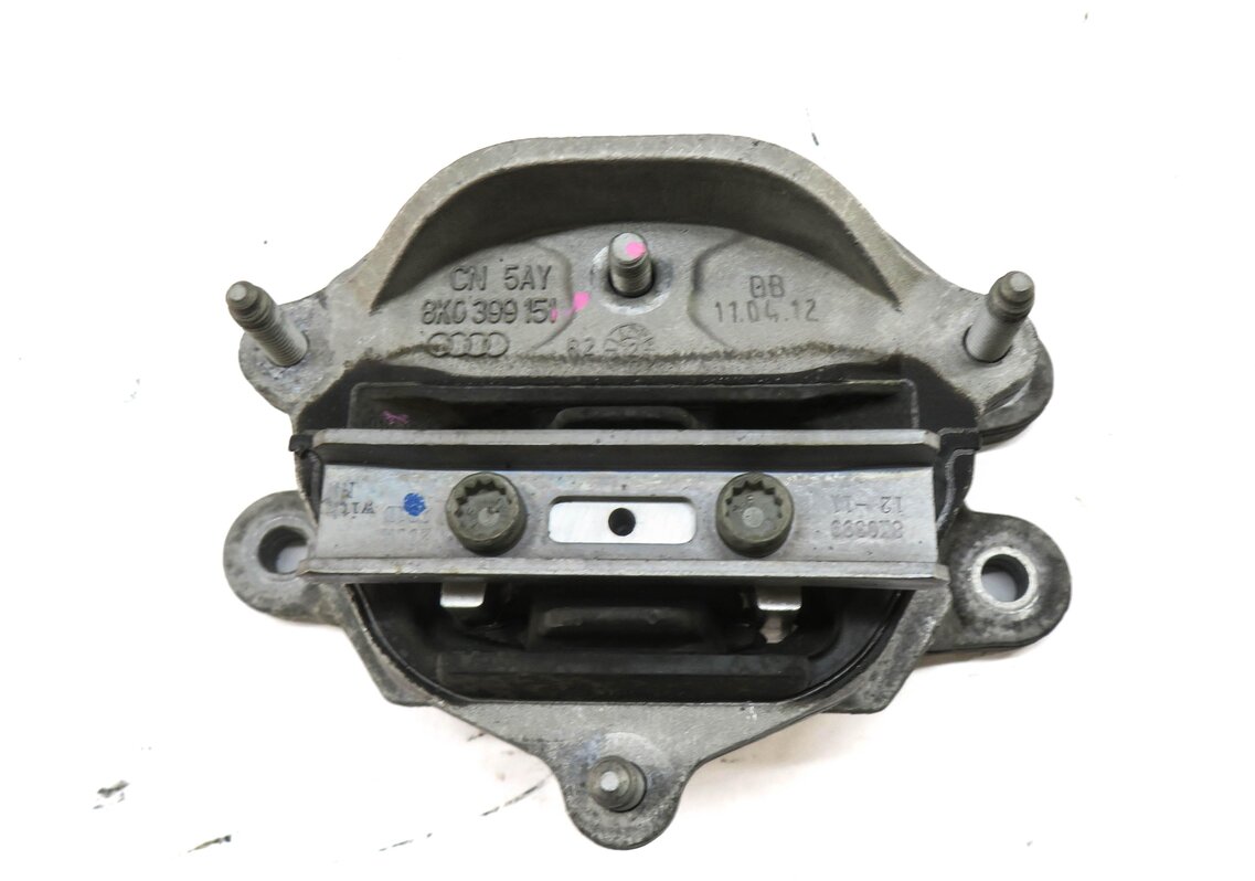 Thumbnail 2: 2013 AUDI S4 (B8 8K) 3.0L CGXC SUPERCHARGED ENGINE TRANSMISSION MOUNT BRACKET