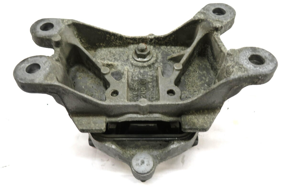 Thumbnail 4: 2013 AUDI S4 (B8 8K) 3.0L CGXC SUPERCHARGED ENGINE TRANSMISSION MOUNT BRACKET