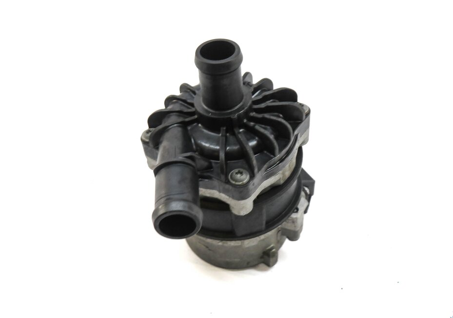 Thumbnail 1: 2013 AUDI S4 (B8 8K) 3.0L CGXC SUPERCHARGED ENGINE AUX AUXILIARY WATER PUMP