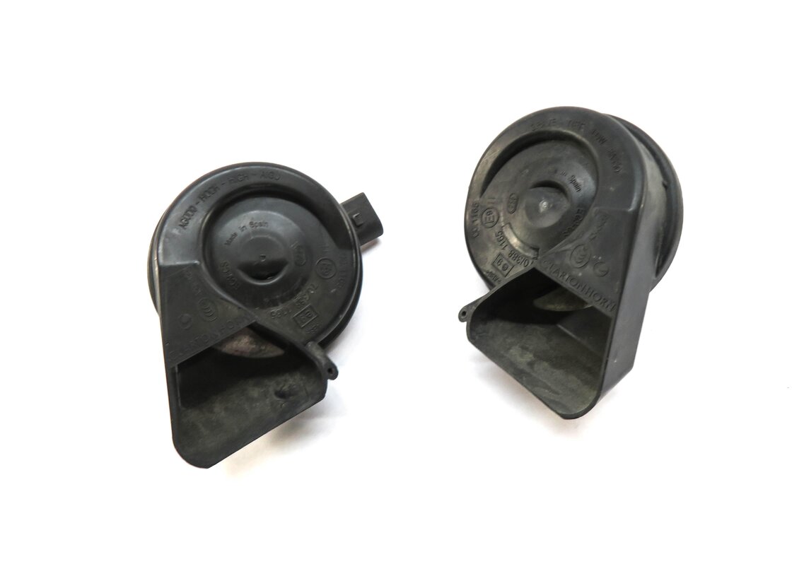 Thumbnail 2: 2008-2017 AUDI A4 A5 S4 S5 Q5 (B8 8K 8R 8T) HIGH & LOW TONE SAFETY HORN SET