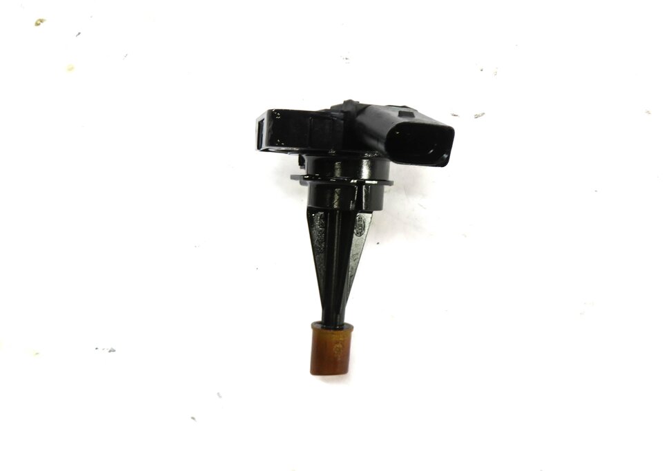 Thumbnail 2: 2013 AUDI S4 (B8 8K) 3.0L CGXC SUPERCHARGED ENGINE OIL LEVEL SENSOR SENDER