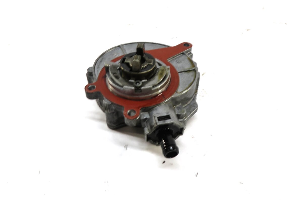 Thumbnail 2: 2012-2017 AUDI A6 A7 Q5 S4 S6 RQ5 TOUAREG - 3.0L ENGINE BRAKE VACUUM PUMP