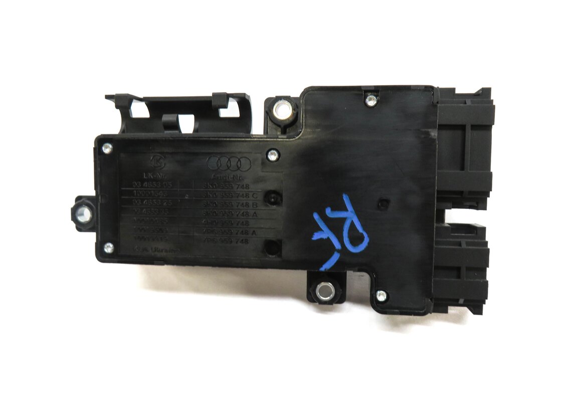 Thumbnail 6: 2013 AUDI S4 (B8 8K) RIGHT FRONT PASSENGER SEAT ADJUST ADJUSTMENT SWITCH BUTTON