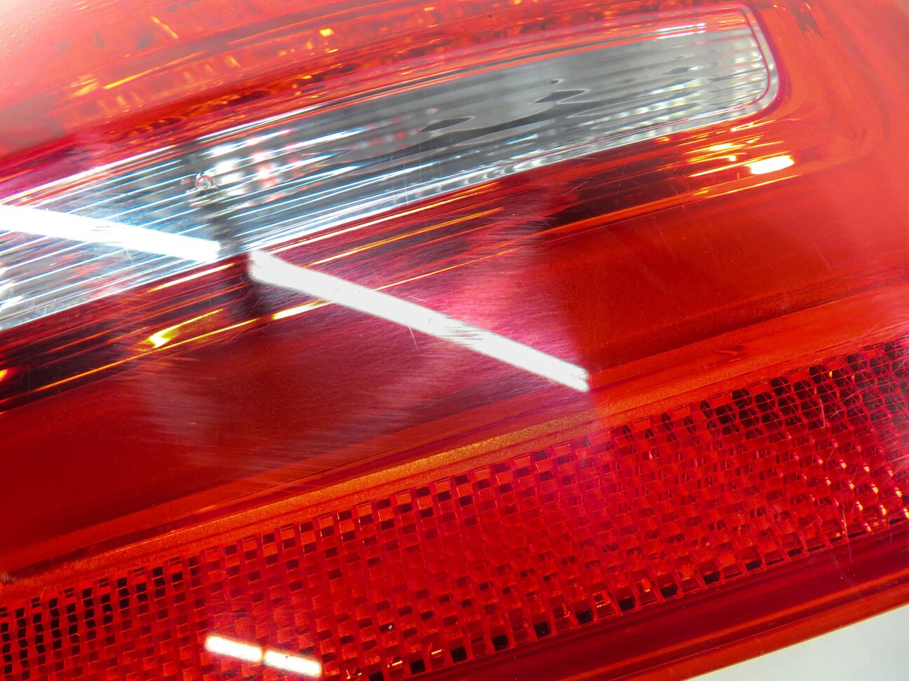 Thumbnail 6: 13-16 AUDI A4 S4 B8 8K REAR RIGHT PASSENGER OUTER TAILLIGHT BRAKE LIGHT LAMP LED