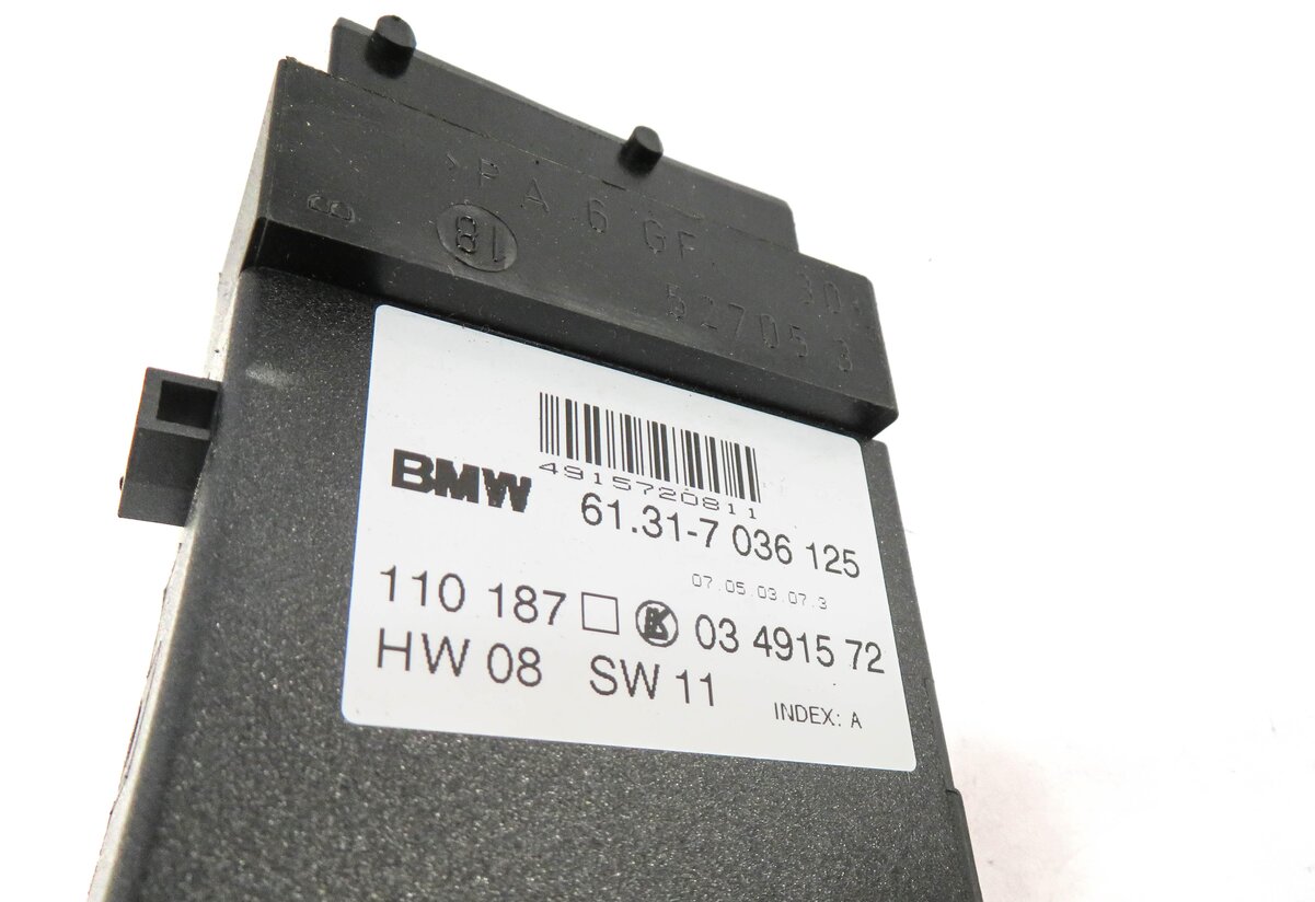 Thumbnail 5: 2003 BMW Z4 (E85) LEFT FRONT DRIVER MEMORY SEAT ADJUSTMENT ADJUST SWITCH BUTTON