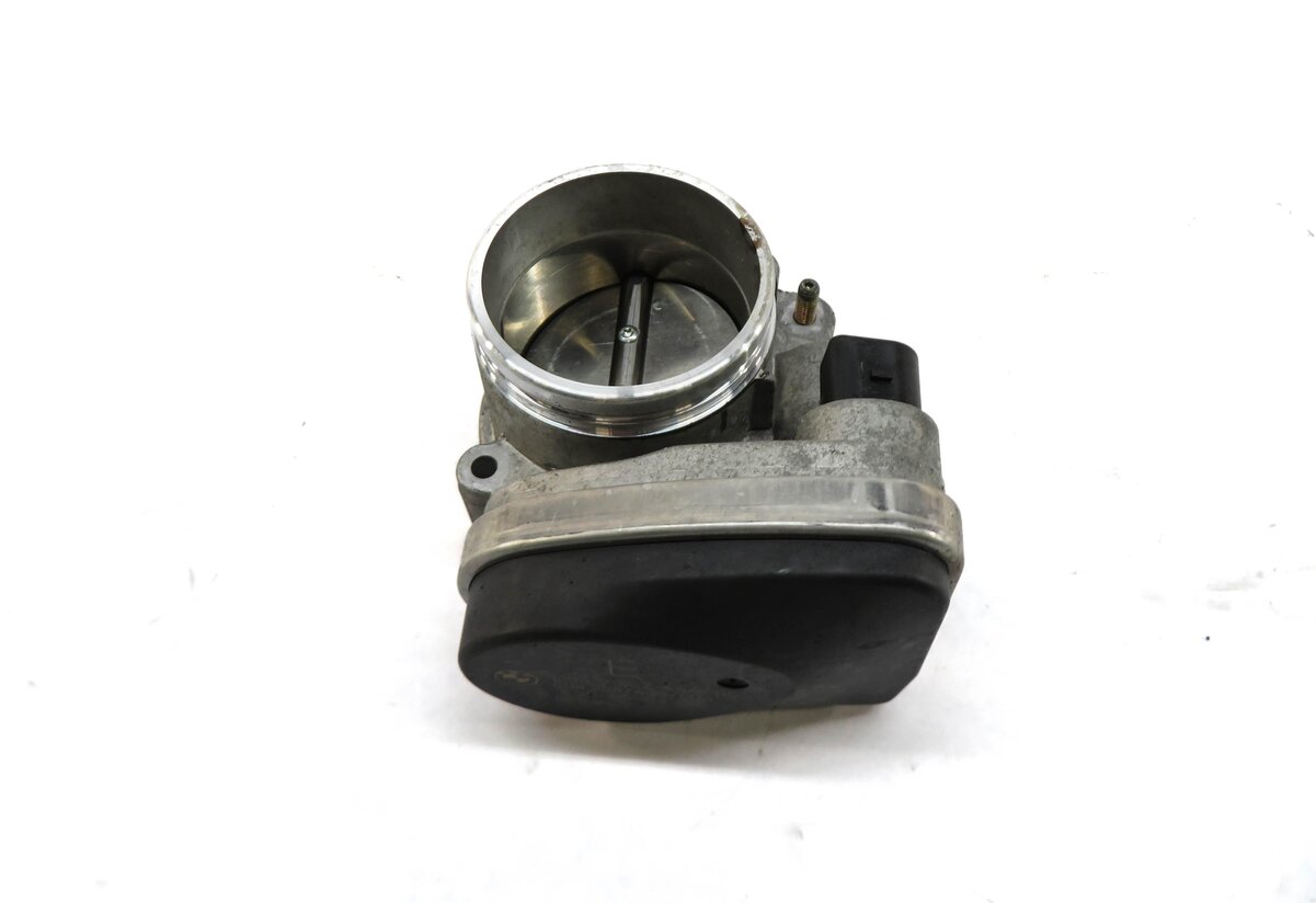 Thumbnail 2: 2001-2006 BMW Z4 Z3 X3 X5 330i 530i (E60 E46 E36 E85 E83 E53) 2.5L THROTTLE BODY