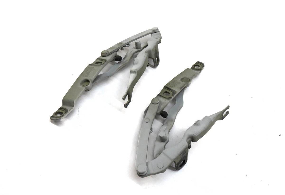 Thumbnail 1: 2003-2008 BMW Z4 (E85) ROADSTER - LEFT & RIGHT REAR TRUNK HINGE SET (SILVER 354)