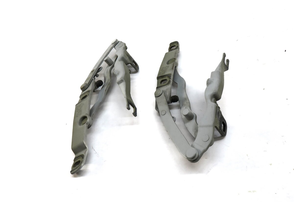 Thumbnail 2: 2003-2008 BMW Z4 (E85) ROADSTER - LEFT & RIGHT REAR TRUNK HINGE SET (SILVER 354)