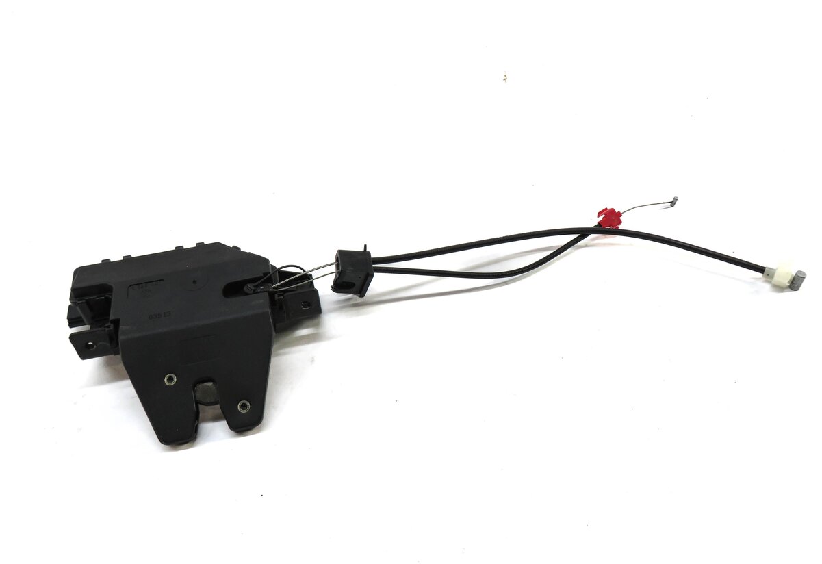 Thumbnail 2: 2003 BMW Z4 (E85) REAR TRUNK LOCK LATCH ACTUATOR
