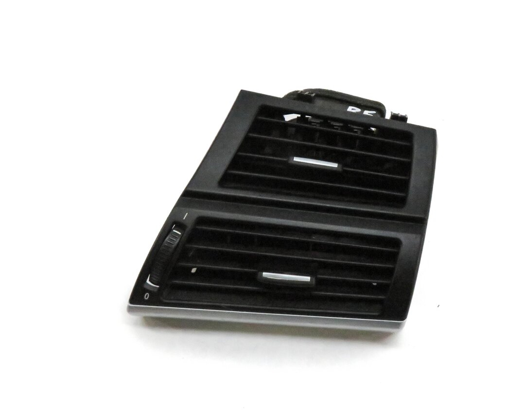 Thumbnail 1: 2013 BMW X5 (E70) RIGHT FRONT PASSENGER DASH OUTER HEATER A/C AIR VENT