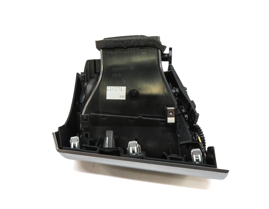 Thumbnail 4: 2013 BMW X5 (E70) RIGHT FRONT PASSENGER DASH OUTER HEATER A/C AIR VENT