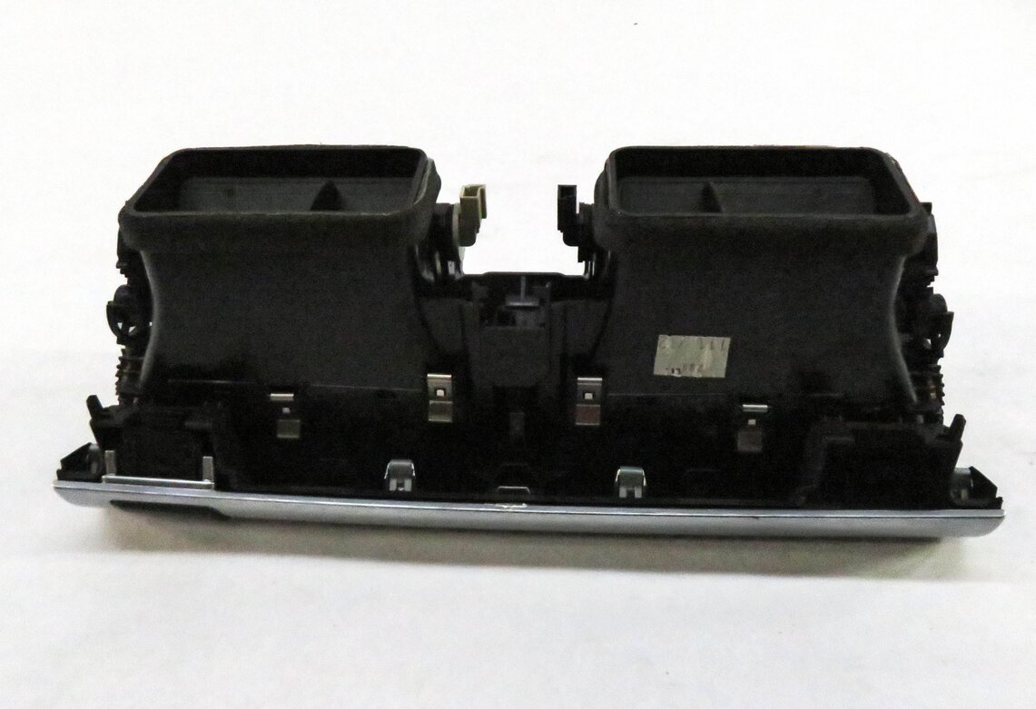 Thumbnail 4: 2013 BMW X5 (E70) CENTER DASH OUTER HEATER A/C AIR VENT w/ HAZARD LOCK SWITCH